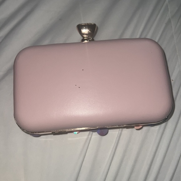 Clutch - Picture 3 of 4